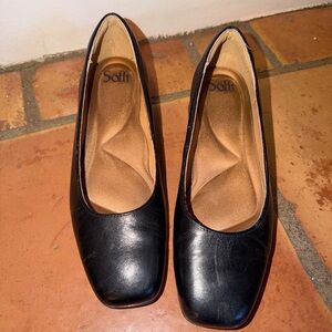 Sofft Women's Black Lillian Heels